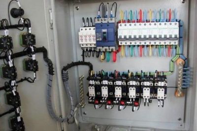 施工現場配電柜怎么安全的接線