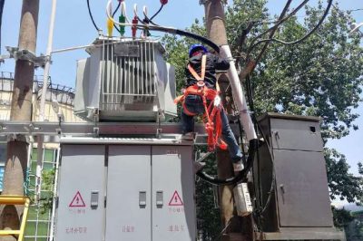 萊西供電公司對10千伏冷庫線變壓器進行增容