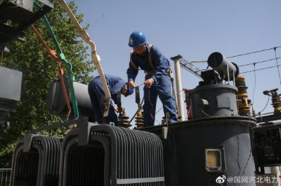唐縣供電公司對110千伏行唐變電站檢修并更換開關