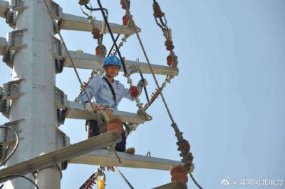 清河供電公司在電網補強線路0855線路上工作