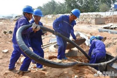 供電公司：檢查供電線路、農(nóng)網(wǎng)改造、現(xiàn)場敷設電纜