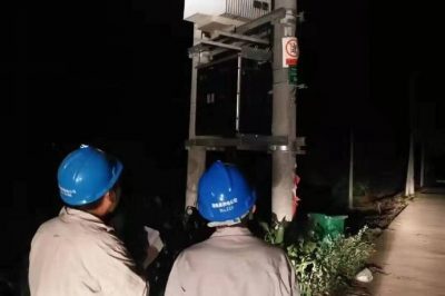 檢查變壓器高低壓樁頭，令克樁頭，高壓開關和導線連接處