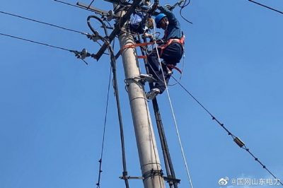 田工線大龐村093號臺區西線線路進行低壓線路改造