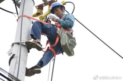 加快配網改造步伐 滿足城鄉居民用電