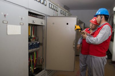 黃山供電公司對屯溪老街區域開展設備特巡