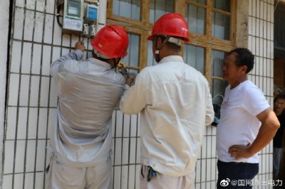 西洞庭供電公司開展配電線路設(shè)備特巡、帶電作業(yè)、紅外測(cè)溫、主動(dòng)搶修等工作