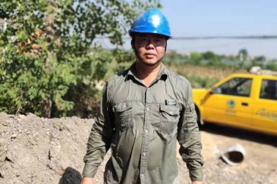 金口供電所員工在金水一臺區消除電纜故障