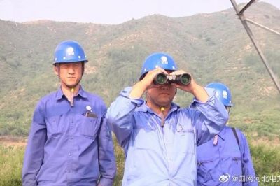 元氏縣供電公司開展電網設備特巡和紅外測溫檢查