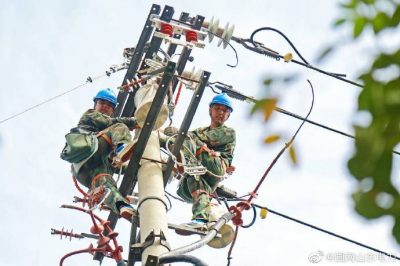 10千伏東街線103、104環網箱遷移 助力政府重點工程建設