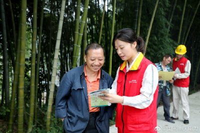 永川區供電公司讓貧困群眾辦電“一次不跑”