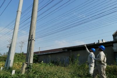 橫扇供電所巡查轄區內的配電線路設備