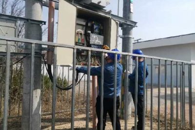 張格莊鎮(zhèn)衛(wèi)生院配電變壓器進(jìn)行測溫檢查