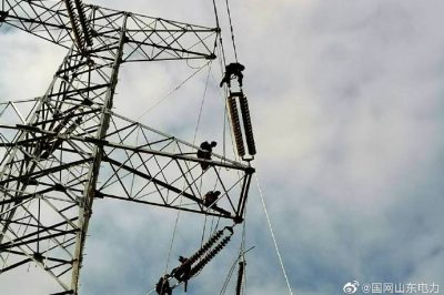 天辰齊翔己二腈線路遷改工程現場