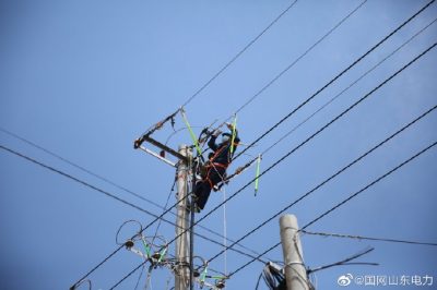 加快農網改造 保障居民用電安全可靠