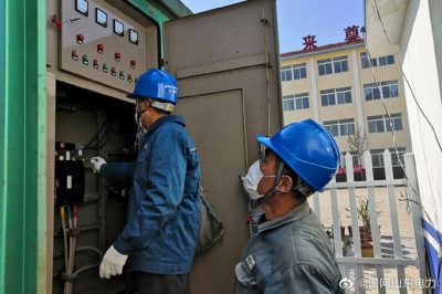 郭家店供電所服務人員走訪轄區中小學校