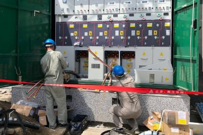 更換環網柜  保證居民夏季用電