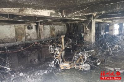 突發！100多輛電動車被燒毀！