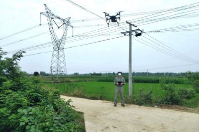 利用四旋翼無人機巡查500千伏線路