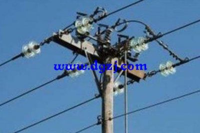 什么原因導致電壓偏高？