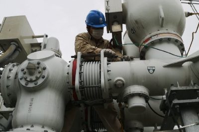 開展220千伏GIS罐體連接發熱隱患消除工作