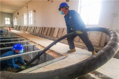 鋪設高壓電纜 組裝調試高低壓開關柜