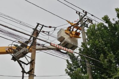 完成帶電處理設備放電作業