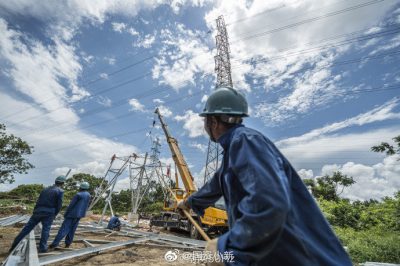 “老鐵”抗風加固改造中 一個字：穩！