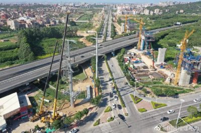 戰鼓聲聲施工急　鐵塔“搬家”為人民