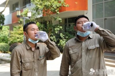 帶電作業保障高考學子清涼一夏