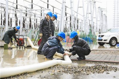 眾志成城抗洪災 全力以赴保供電