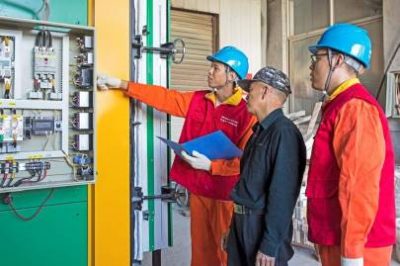 供電公司貼心走訪 助力企業安全“度夏”綠色“迎峰”