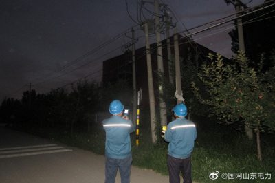 對轄區內線路開展夜巡