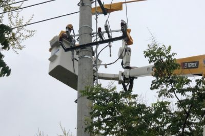 無懼高溫“烤”驗的帶電作業