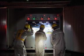 對南川工業園區的環網柜，開閉所，電纜溝進行夜間巡視及紅外線測溫