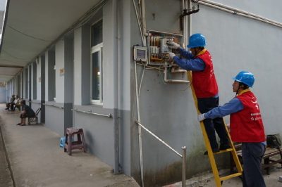 為東沙鎮敬老院更換了新表箱