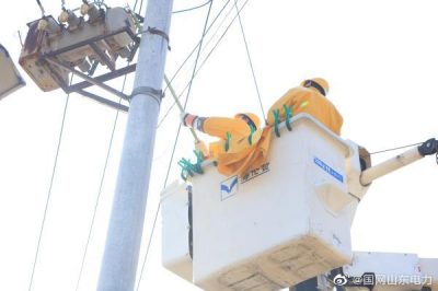 帶電作業保障居民用電