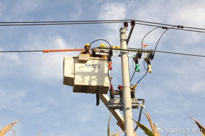 新上200千伏安變壓器實施帶電接火