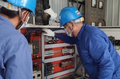 對轄區電動汽車充電站設備進行巡視檢修