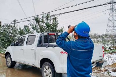 可能造成輸電線路覆冰舞動倒塔、斷線、設備污閃等事故