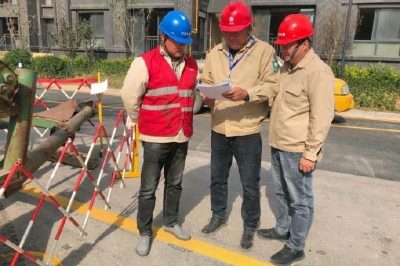 對110千伏金劉寨變及濱河藍庭電纜敷設施工現場進行安全督查