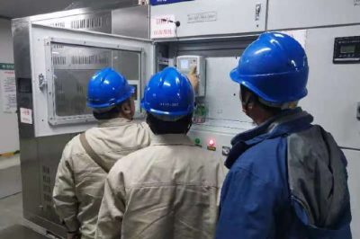 對弘利名邸小區1500余戶逐戶進行試送電檢查