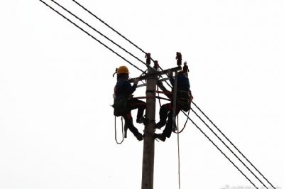對轄區10千伏依汶線進行線路檢修