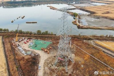 渠陽-蘆臺500千伏線路工程進行放線作業(yè)