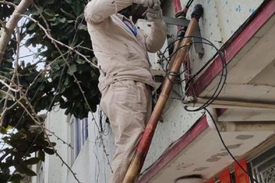 到大倫鎮運梁村進行接戶線改造工作