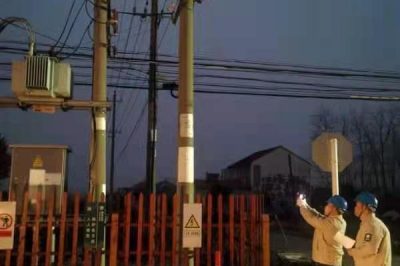 對轄區內的10千伏線變壓器等設備開展紅外測溫