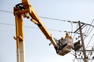 為10千伏大莊線洼宋支線3號桿實施帶電接火