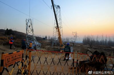 國網寧陽縣供電公司施工人員奮戰在110千伏辛安線建設現場