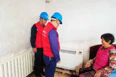 到義井鎮義西村走訪入戶查看煤改電供暖情況