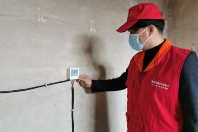 對轄區內煤改電用戶進行走訪，檢查取暖設備