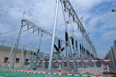 完成“電力載波+無線傳輸”小水電信息采集方案的安裝調試